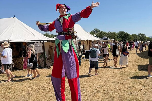 Man on stilts 